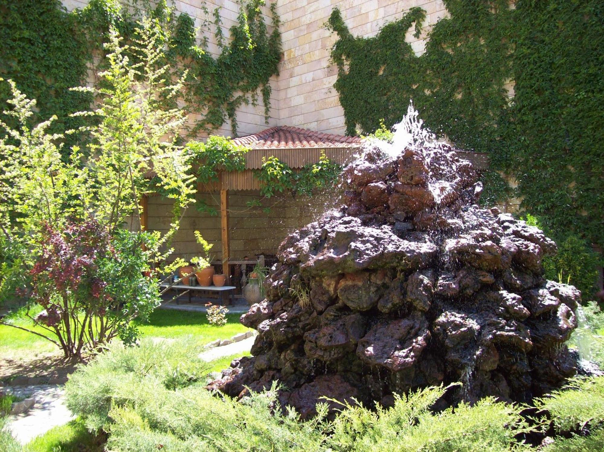 Akuzun Stone Hotel Ürgüp Exterior photo