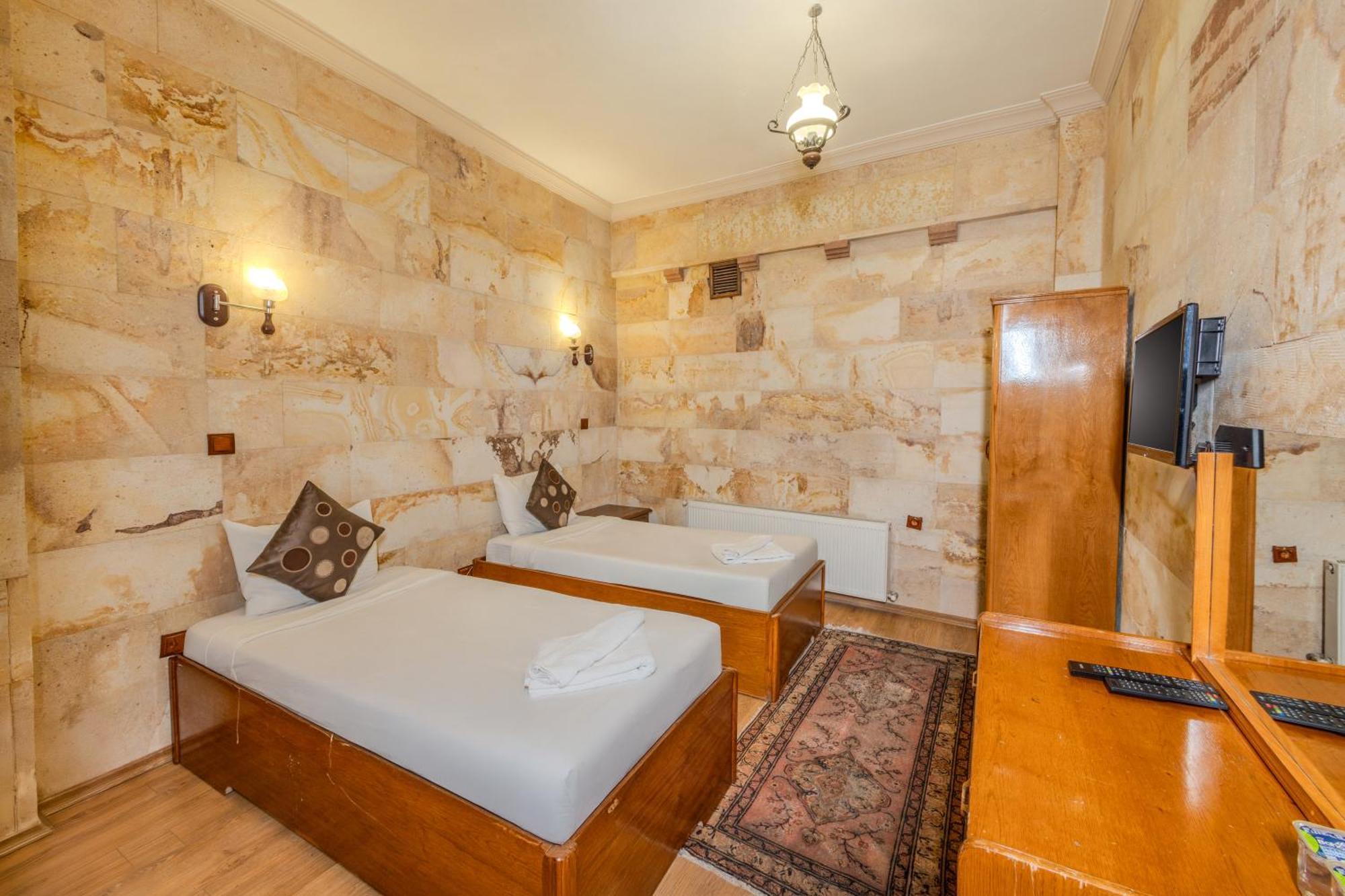 Akuzun Stone Hotel Ürgüp Exterior photo