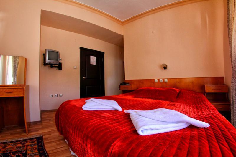 Akuzun Stone Hotel Ürgüp Exterior photo